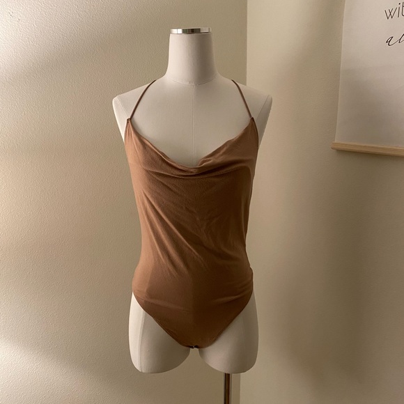 A&F Taupe Bodysuit - Picture 5 of 6